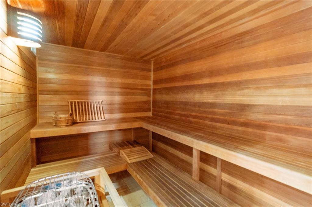 BONITA NATIONAL GOLF AND COUNTRY CLUB - Residential