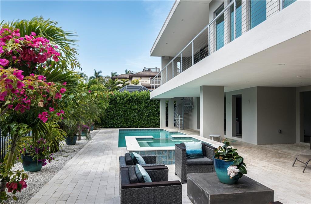 AQUALANE SHORES - Residential