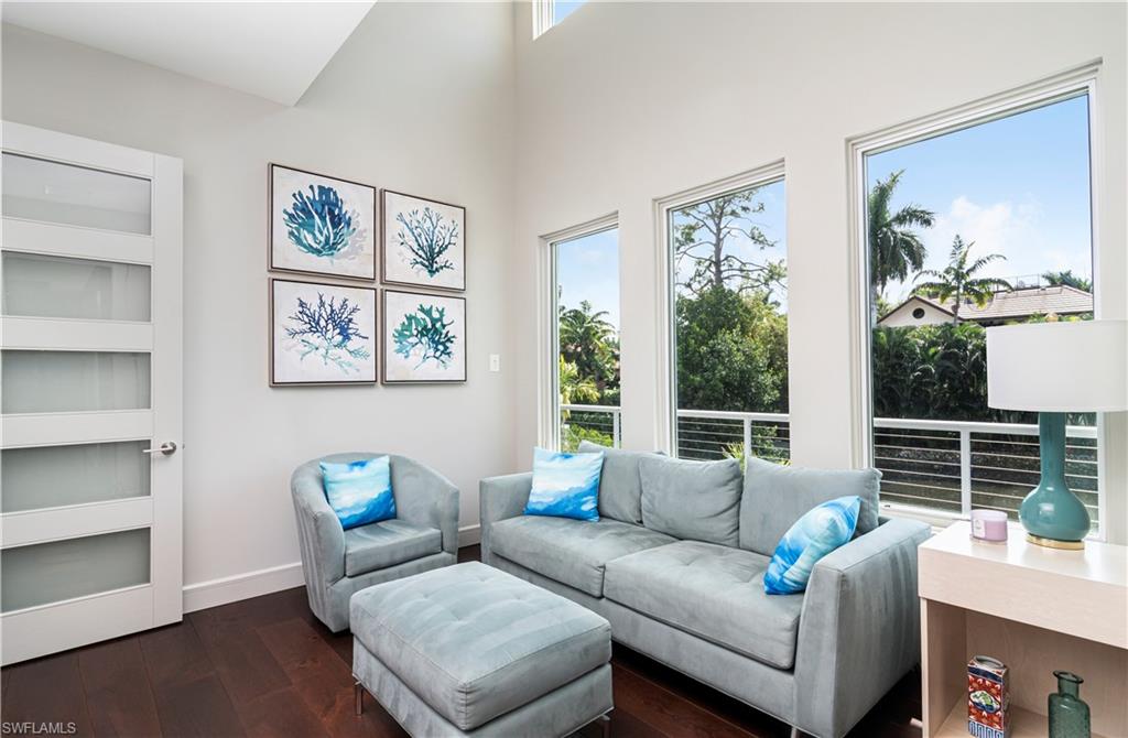 AQUALANE SHORES - Residential