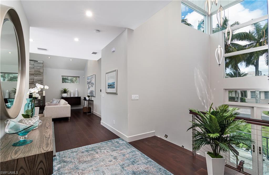 AQUALANE SHORES - Residential