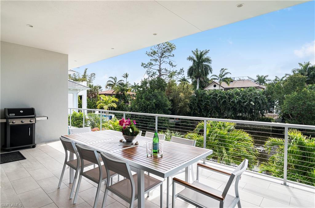 AQUALANE SHORES - Residential