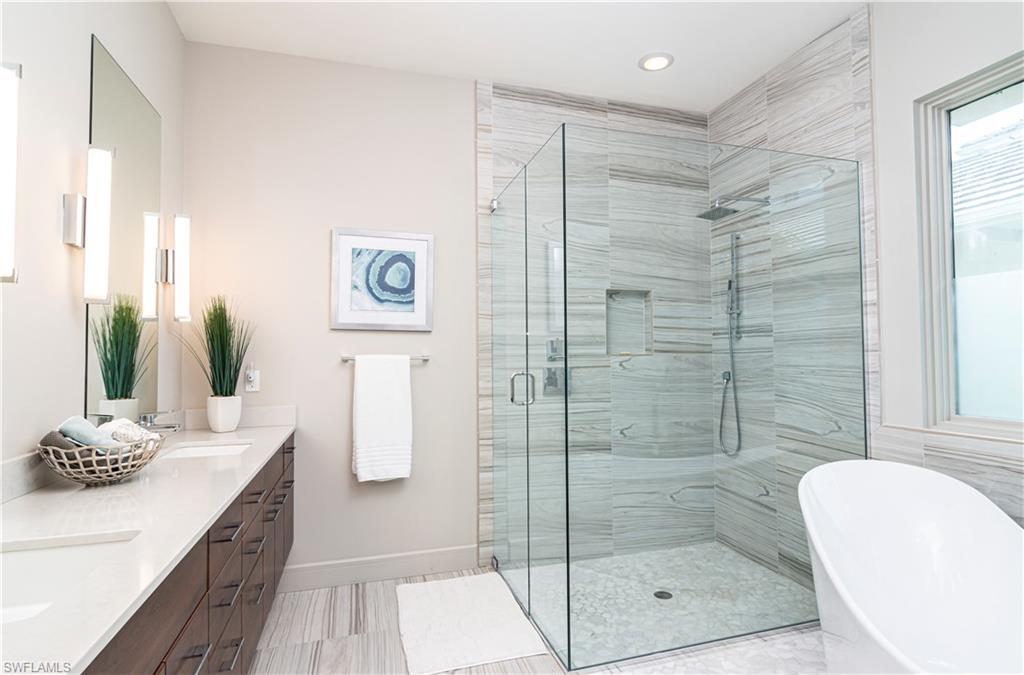 AQUALANE SHORES - Residential