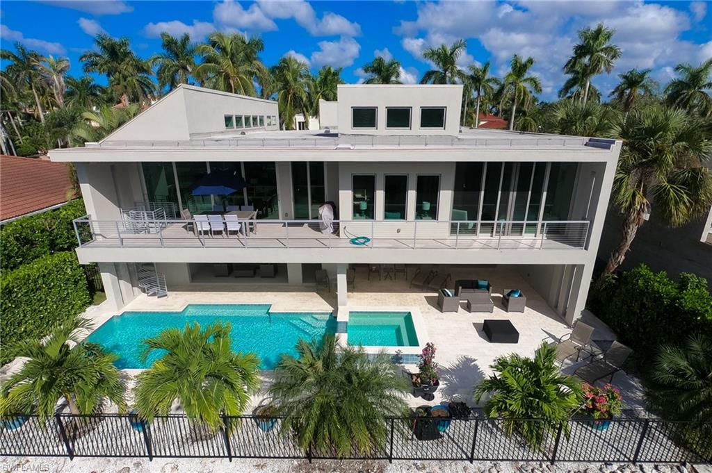 AQUALANE SHORES - Residential