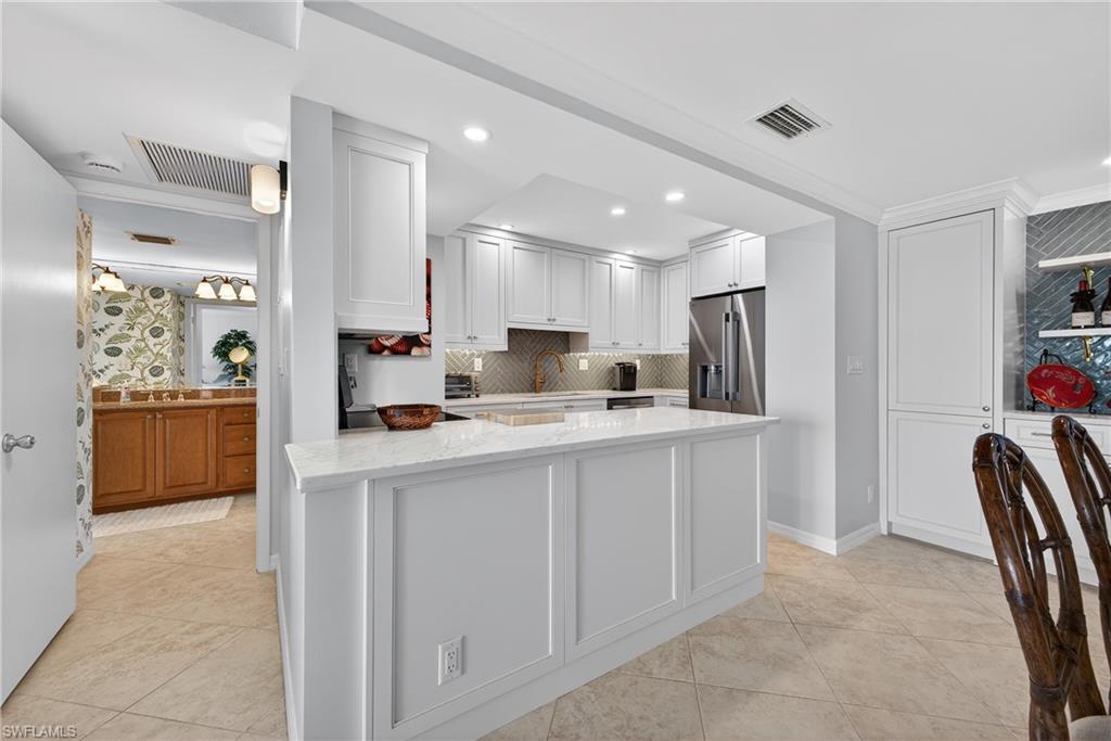 NAPLES CONTINENTAL - Residential Lease