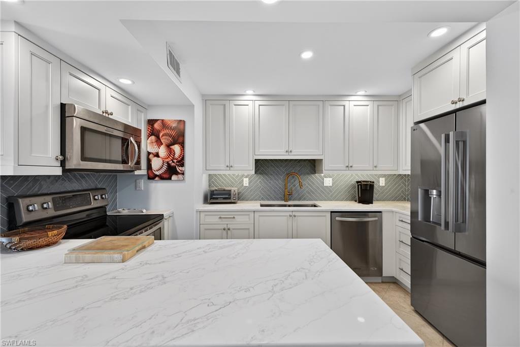 NAPLES CONTINENTAL - Residential Lease