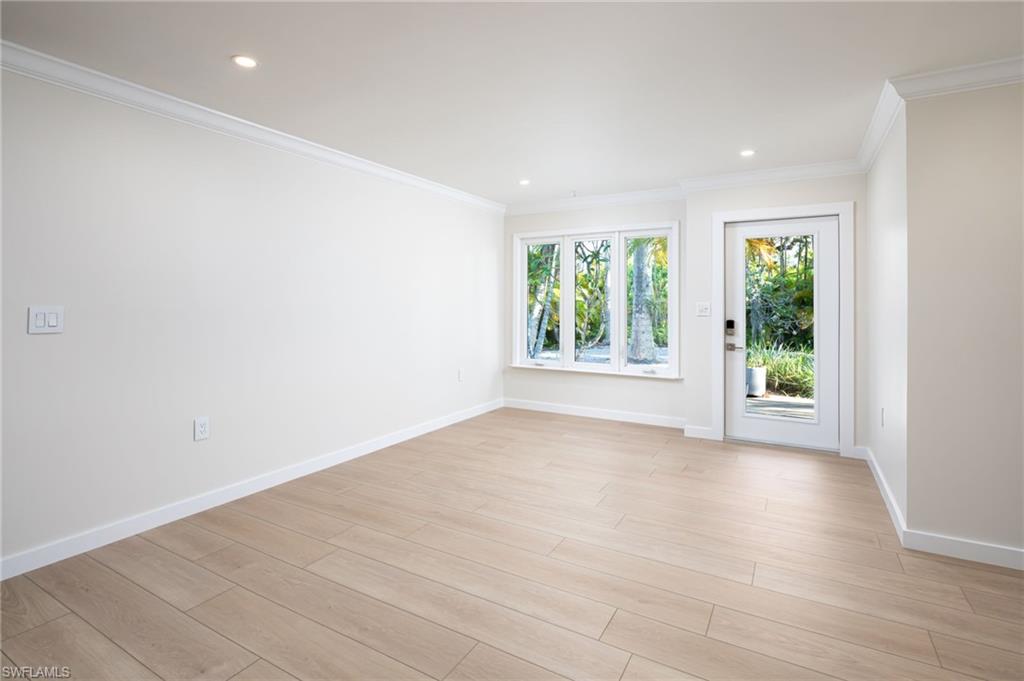 BROOKSIDE - Residential