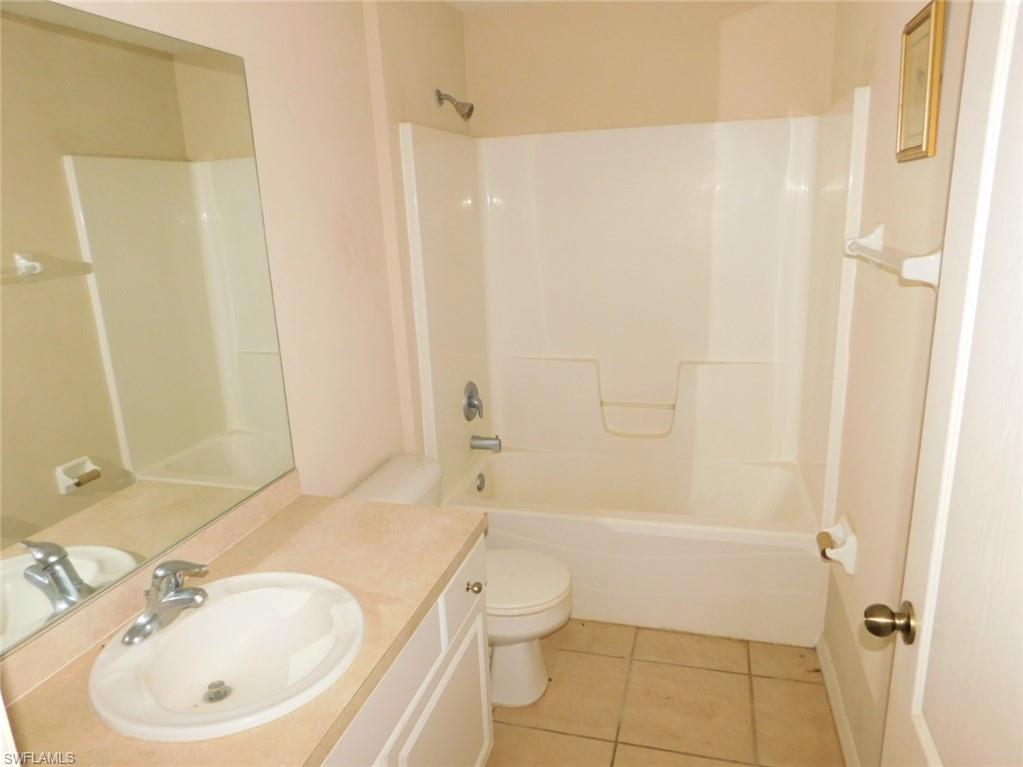 MIRROR LAKES - Residential