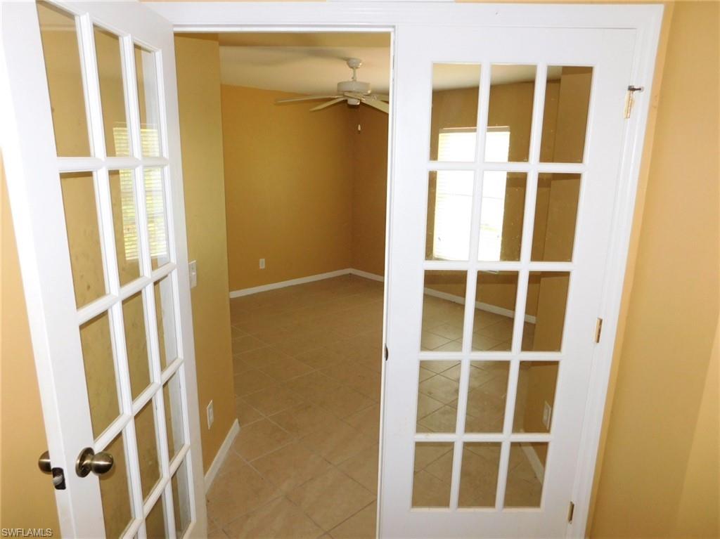 MIRROR LAKES - Residential