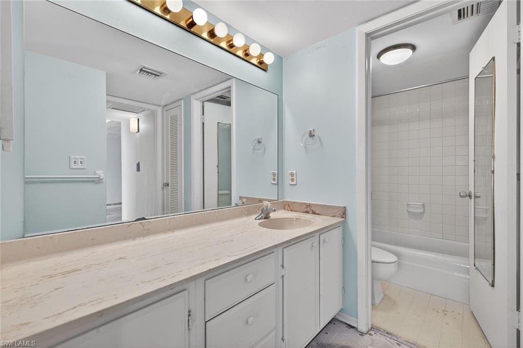 NAPLES CONTINENTAL - Residential