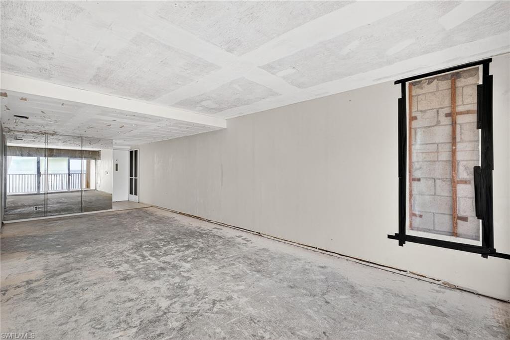 NAPLES CONTINENTAL - Residential
