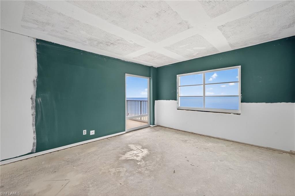 NAPLES CONTINENTAL - Residential