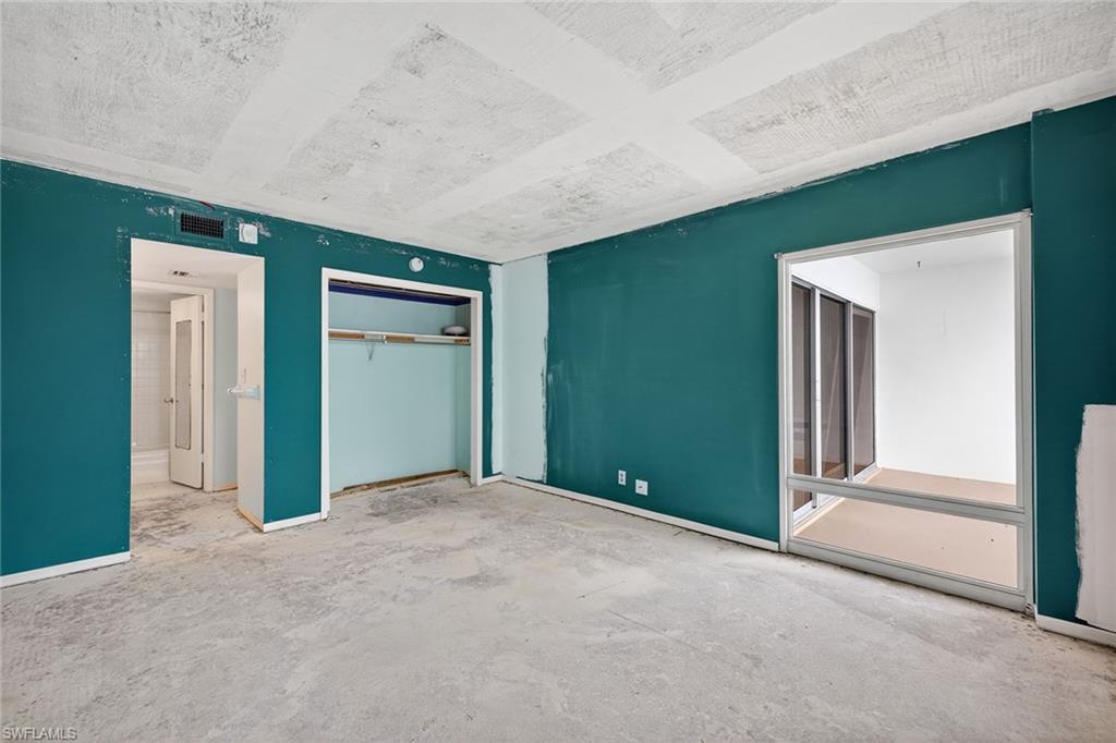 NAPLES CONTINENTAL - Residential