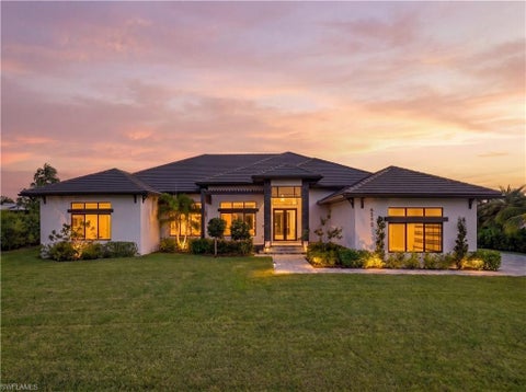 Photo of 6590 Trail BLVD, NAPLES, FL 34108 (MLS # 226033972)