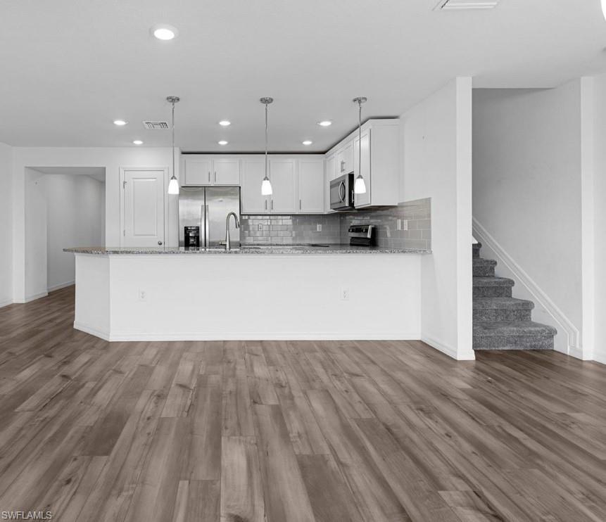 BAYSHORE COMMONS - Residential