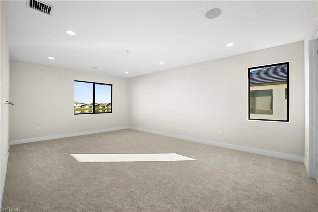 MAPLE RIDGE - Residential