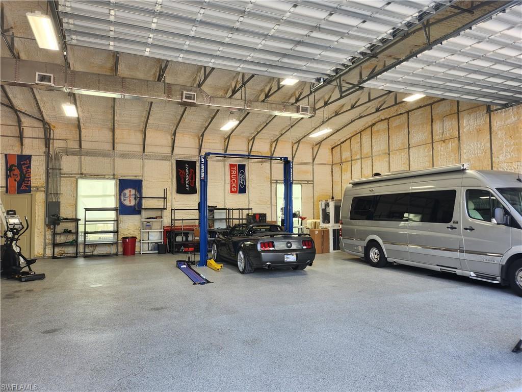 GOLDEN GATE ESTATES - Residential