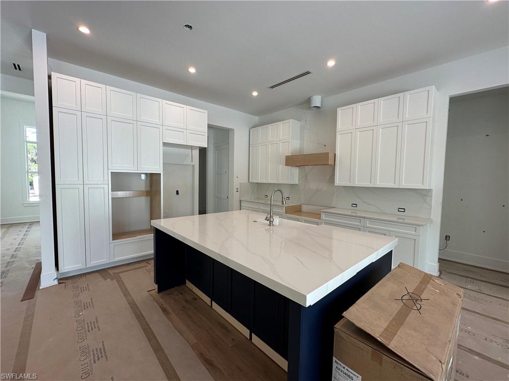 GOLDEN GATE ESTATES - Residential