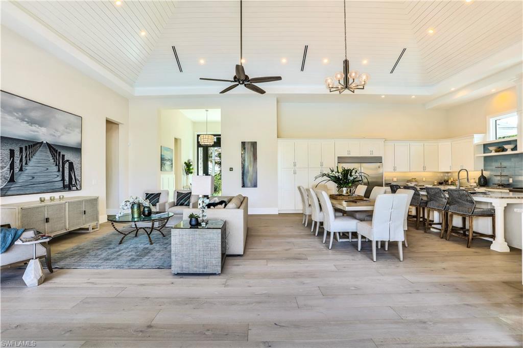 ROYAL HARBOR - Residential