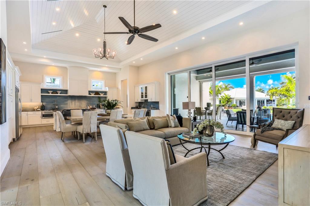 ROYAL HARBOR - Residential