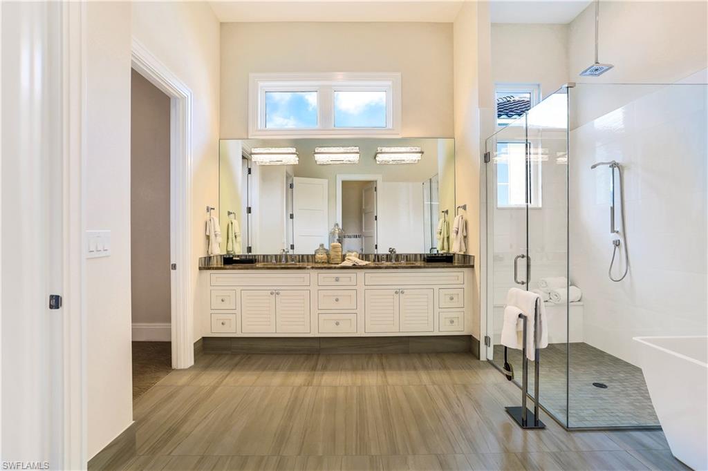 ROYAL HARBOR - Residential