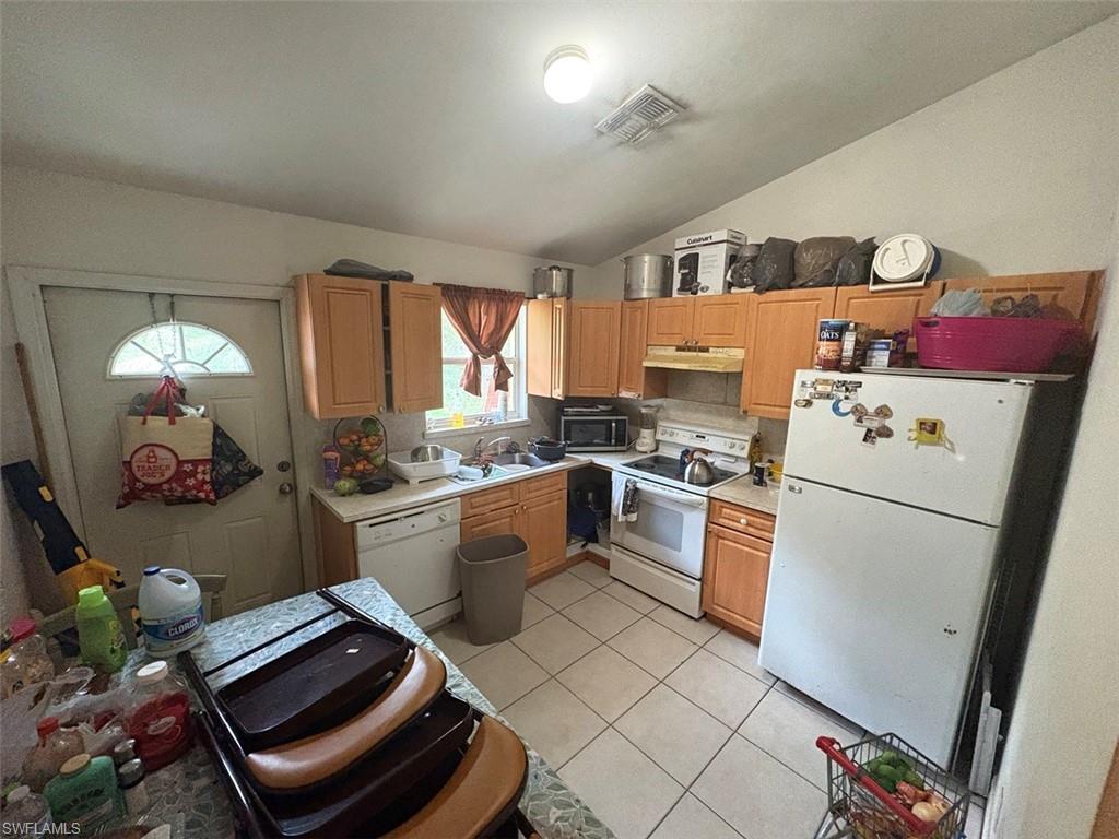 NAPLES SOUTH - Residential