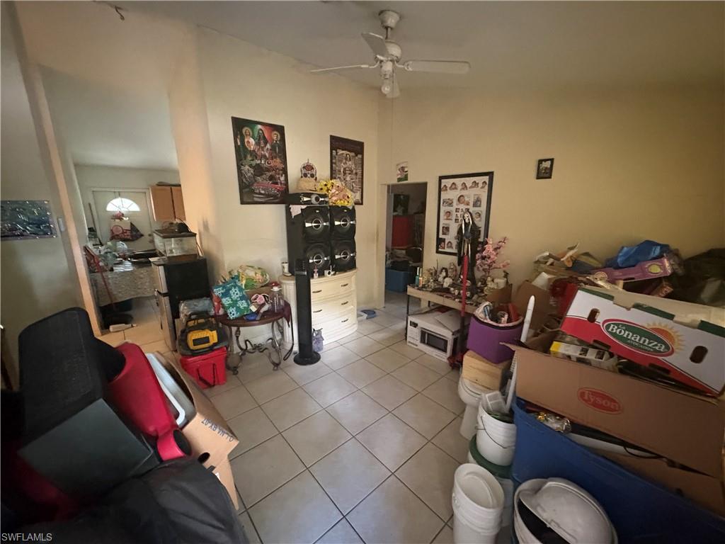NAPLES SOUTH - Residential
