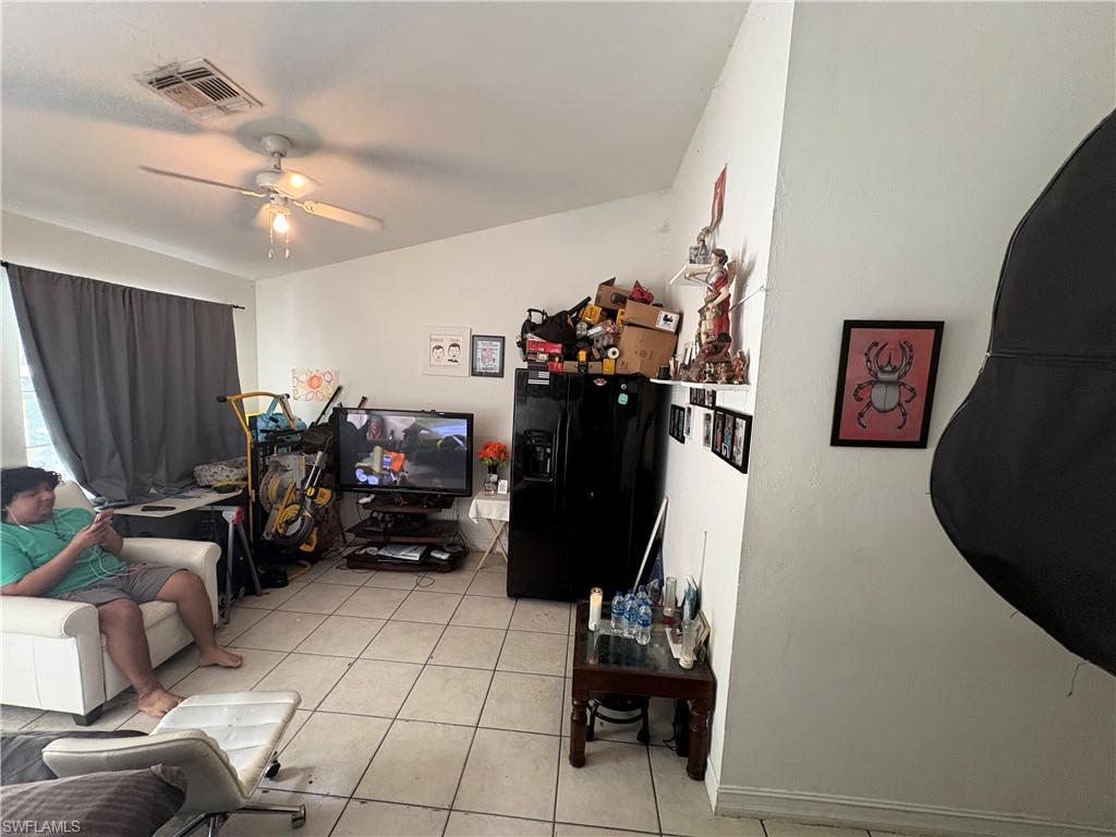 NAPLES SOUTH - Residential