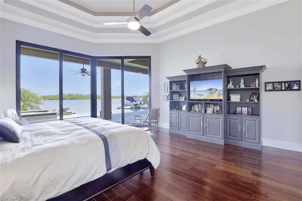 MARCO BEACH - Residential