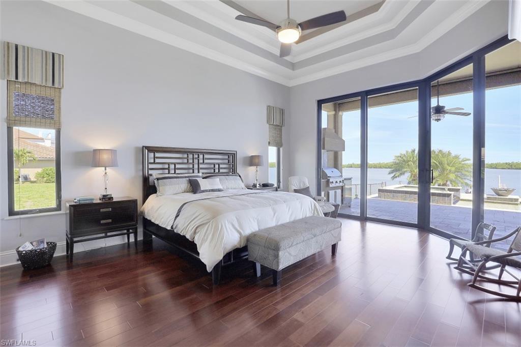 MARCO BEACH - Residential