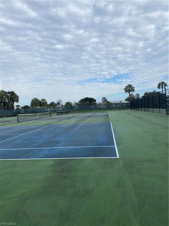 GLADES COUNTRY CLUB - Residential