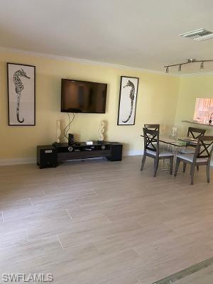 GLADES COUNTRY CLUB - Residential