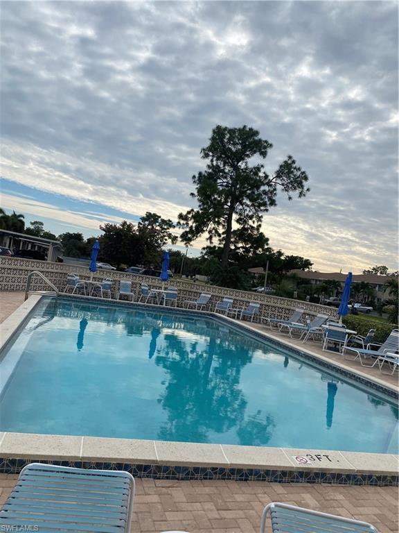 GLADES COUNTRY CLUB - Residential