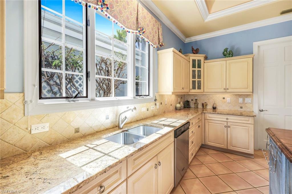 AUDUBON COUNTRY CLUB - Residential