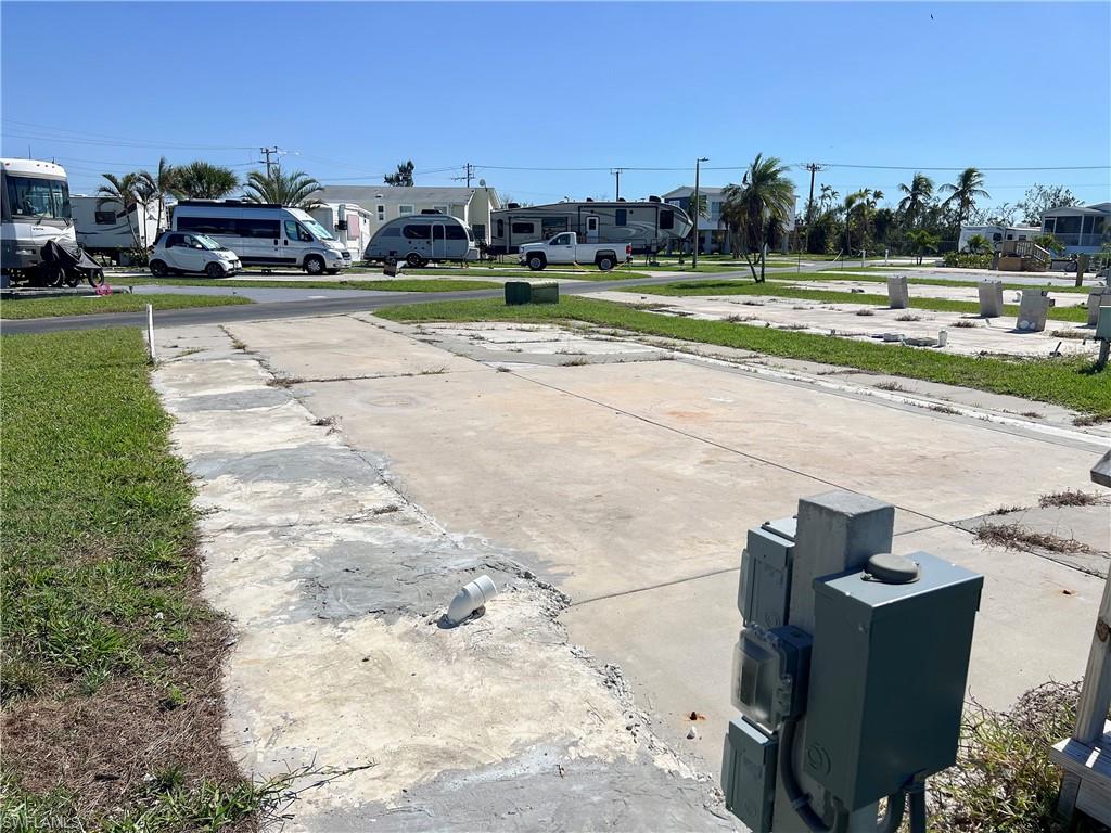 PALMETTO PALMS R V - Land