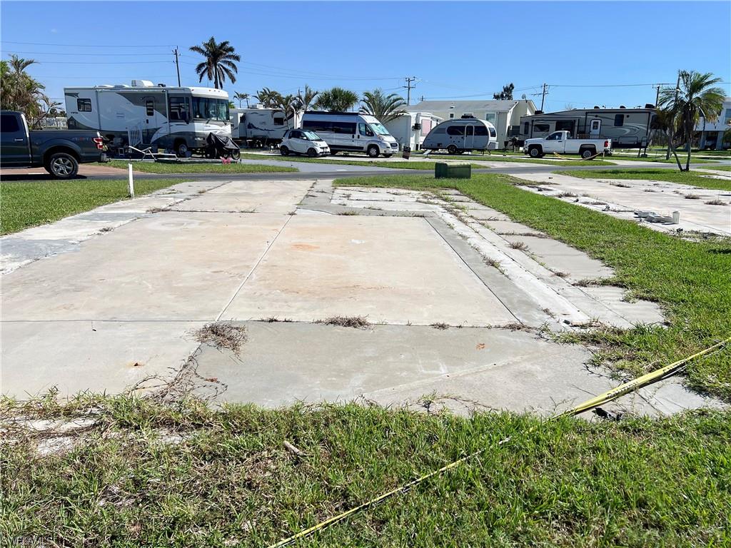 PALMETTO PALMS R V - Land