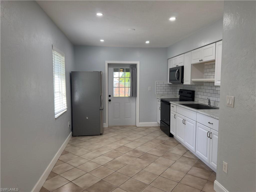 GOLDEN GATE CITY - Residential Lease