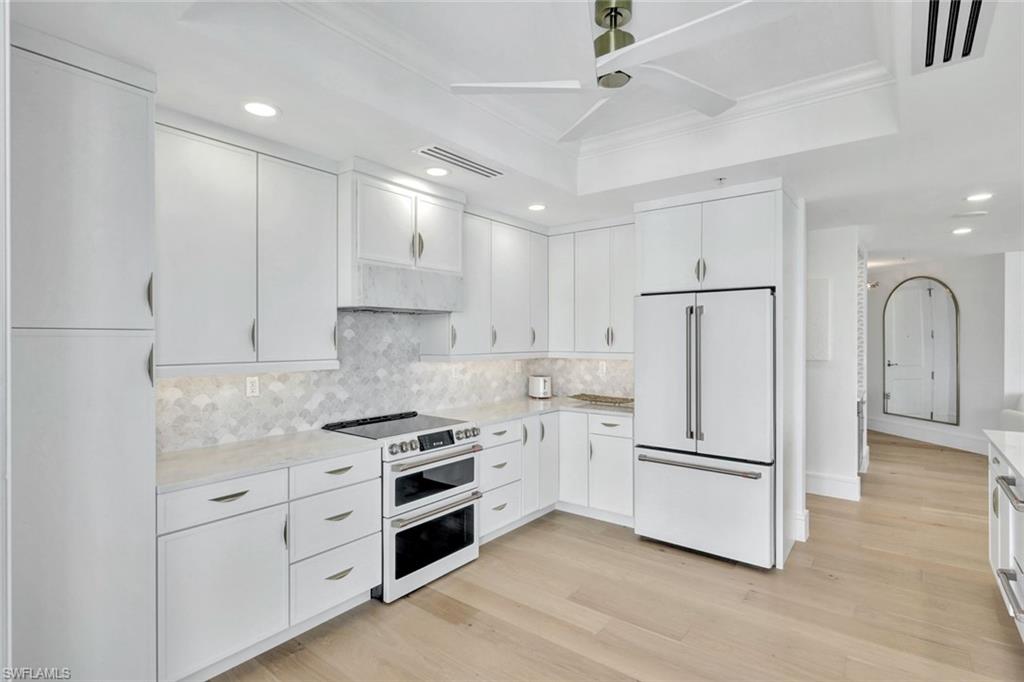 ESPERIA SOUTH - Residential