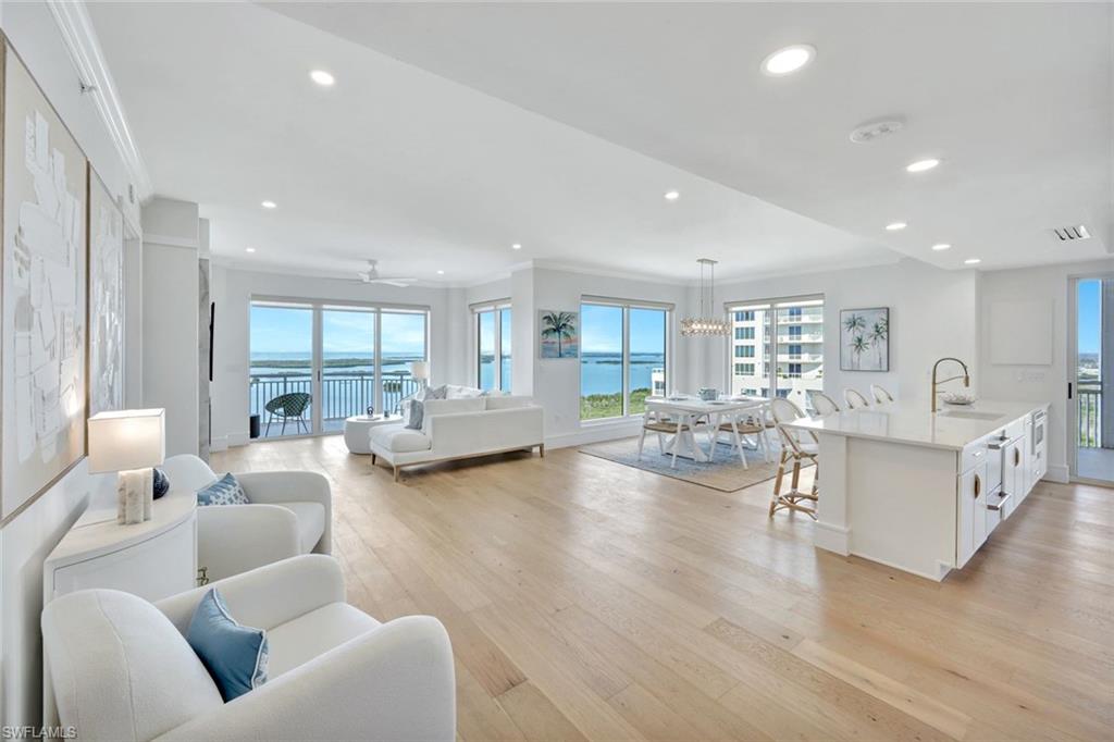 ESPERIA SOUTH - Residential