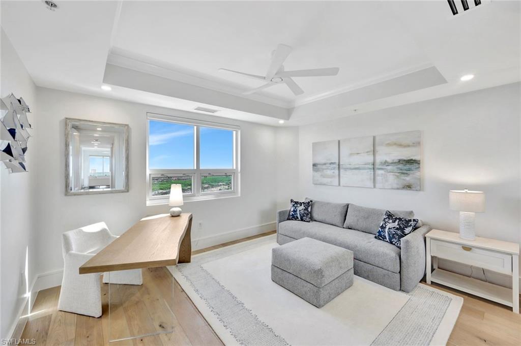 ESPERIA SOUTH - Residential