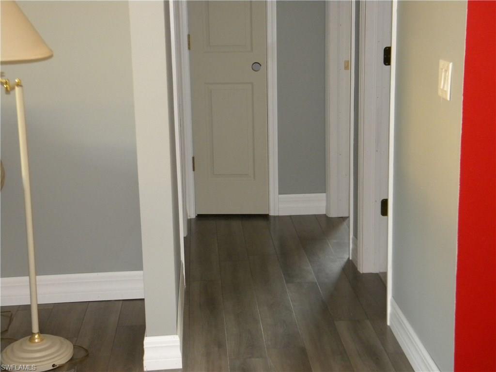 NAPLES MANOR - Residential