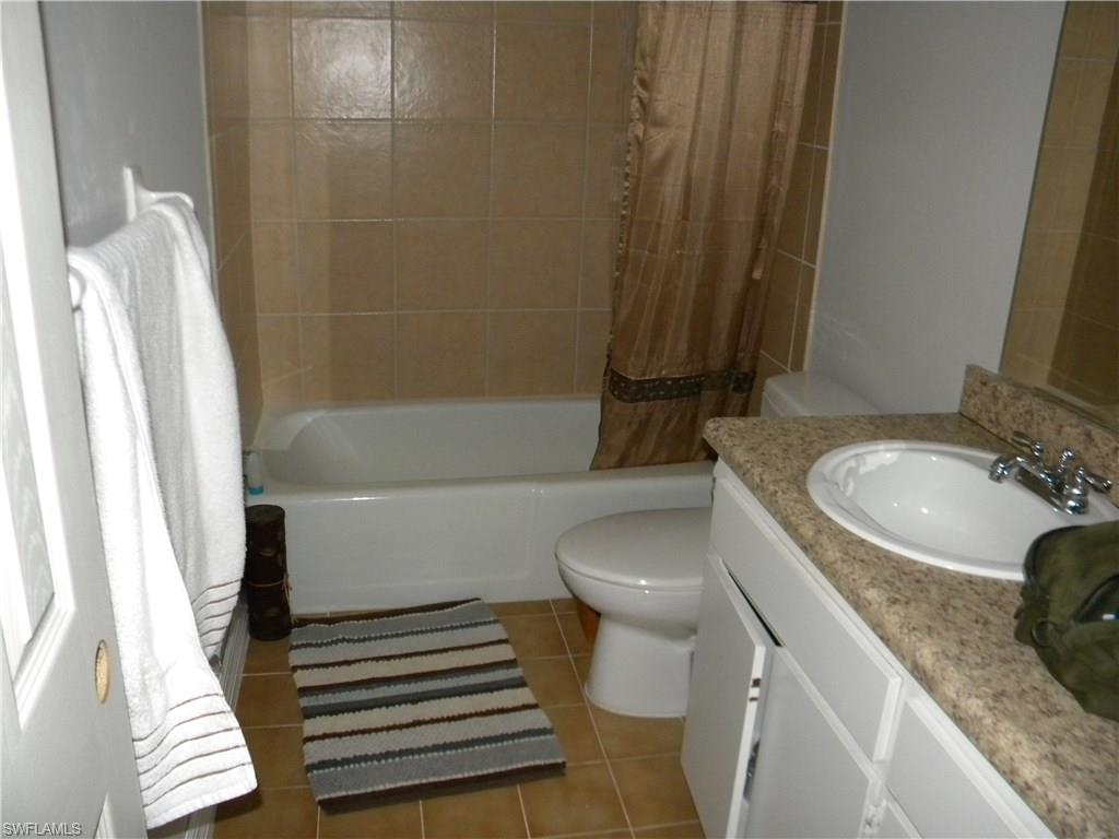 NAPLES MANOR - Residential