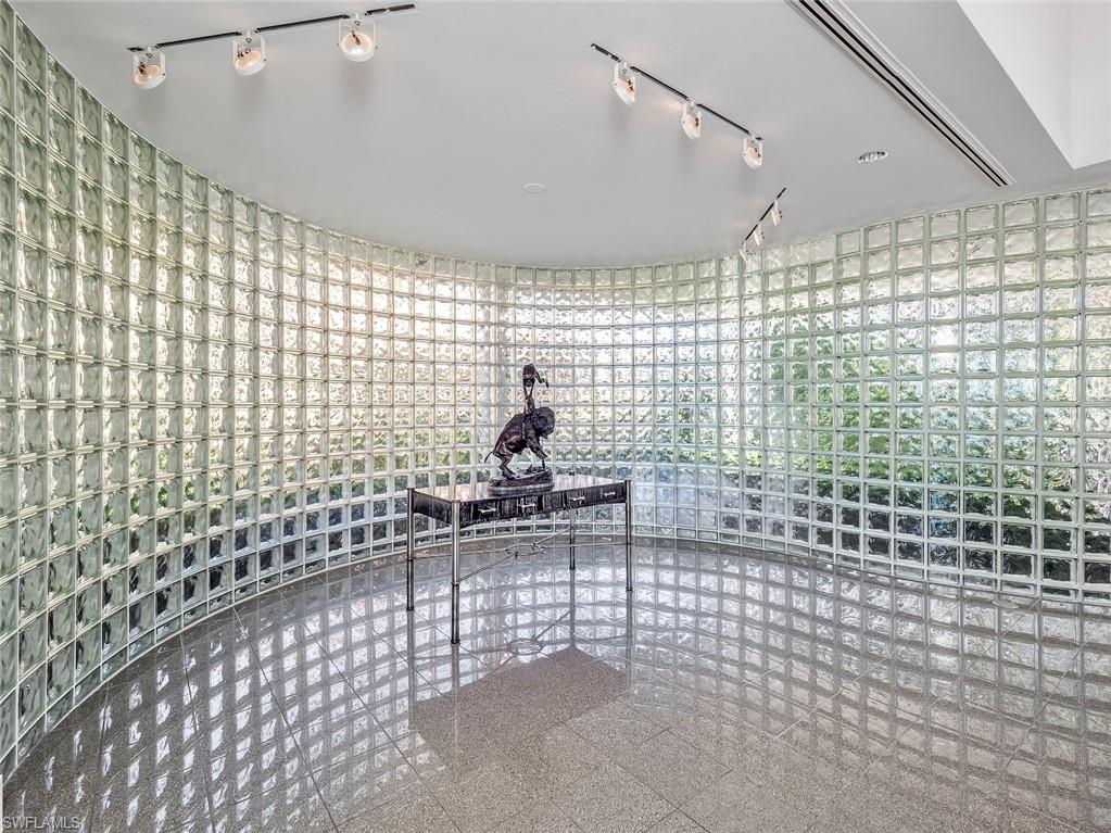 RIVERSIDE - Residential