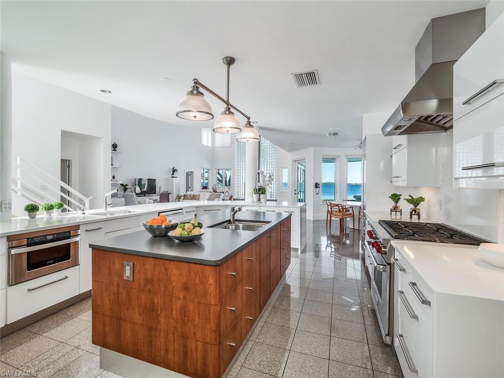 RIVERSIDE - Residential