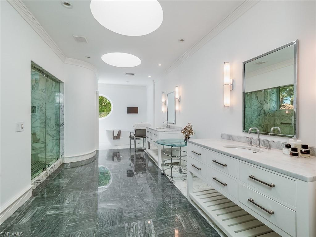 RIVERSIDE - Residential