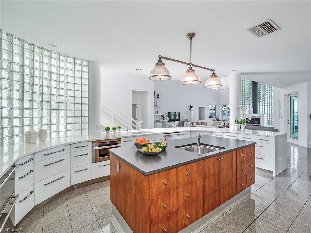 RIVERSIDE - Residential