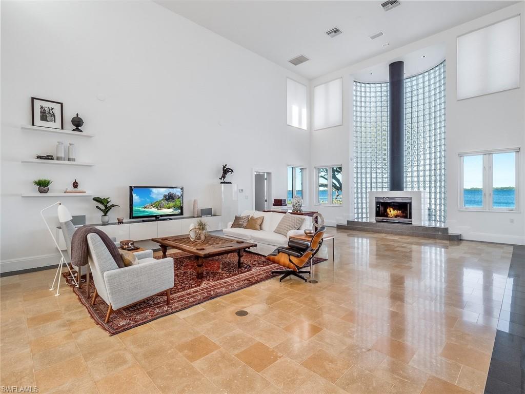 RIVERSIDE - Residential