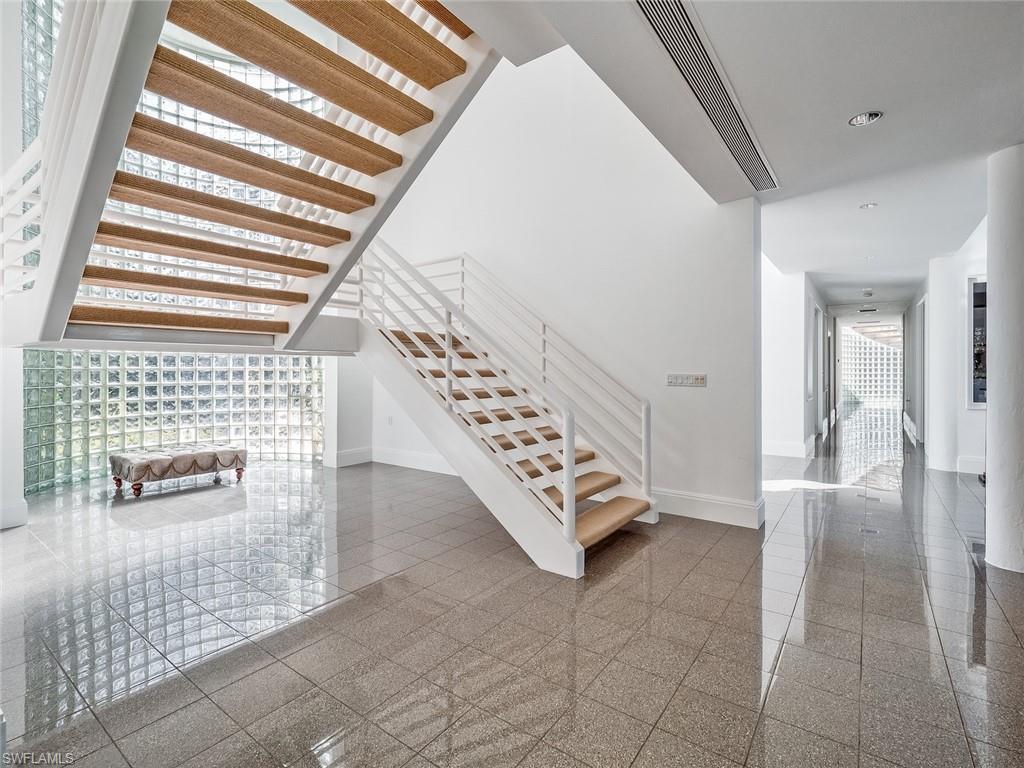 RIVERSIDE - Residential