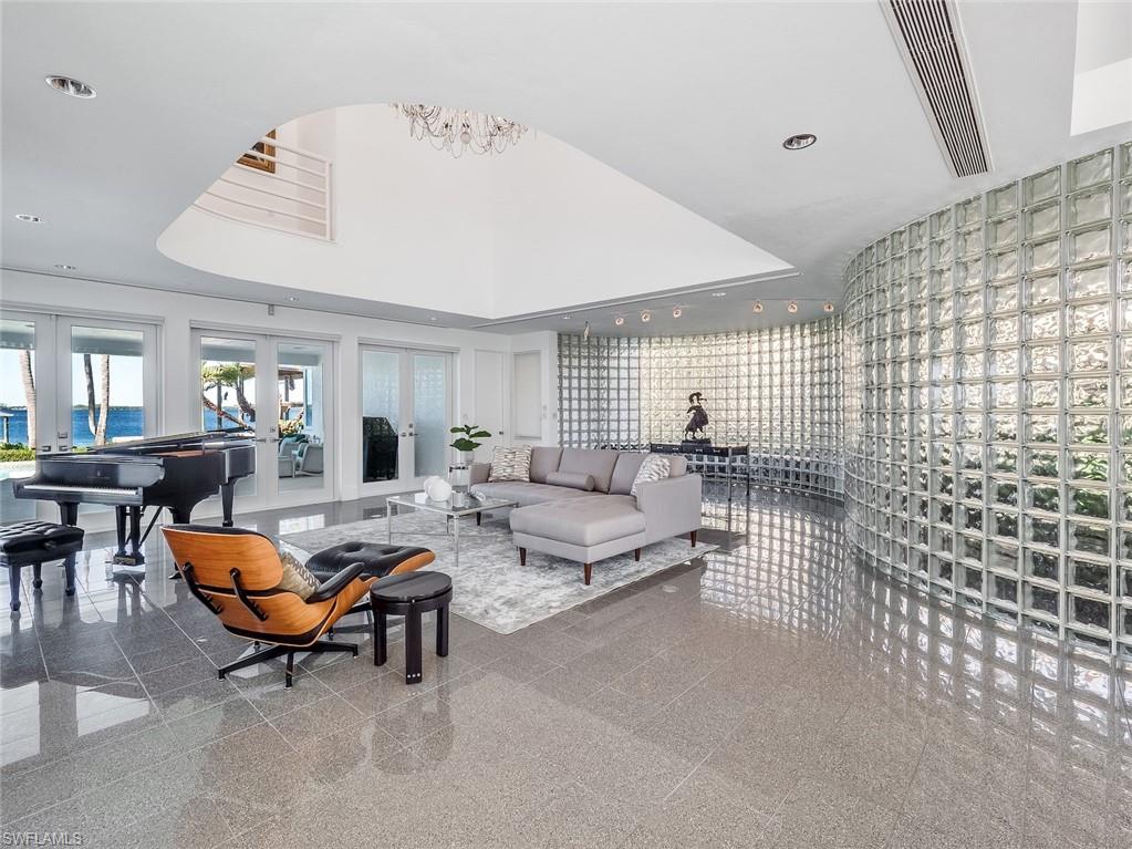 RIVERSIDE - Residential