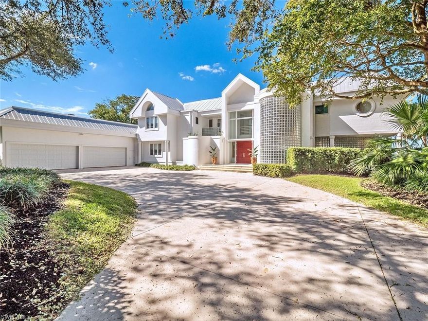 Riverfront!  Over 140 feet of river frontage.  This magnificent 8,677 sq.ft. Riverfront estate home offers the pinnacle of waterfront living on the banks of the Caloosahatchee River. Light and bright open floor plan with soaring ceilings features Formal Living & Dining Rooms, 4 bedroom suites, 2 half baths, family room with fireplace, den, spacious state of the art kitchen with walk in pantry. There is a dedicated sound proof room to enjoy playing your favorite music. An expansive lanai with pool, two boat docks, and spectacular river views. Exceptional features, upgrades and finishes through out including hurricane resistant windows and doors, newer roof, granite countertops, security system. 4 car garage  with plenty of room for storage. Luxury living at it's finest.  Family privacy yet spacious rooms for entertaining. All designed to take full advantage of Florida's enjoyable year round climate sure to provide years of enjoyment and memories for your family and friends.
Located in the Historic Fort Myers River District and minutes to downtown area with restaurants and shops.