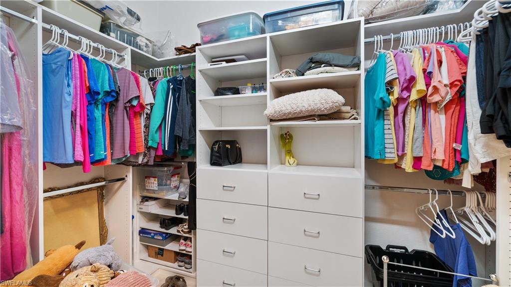 MARINA BAY - Residential